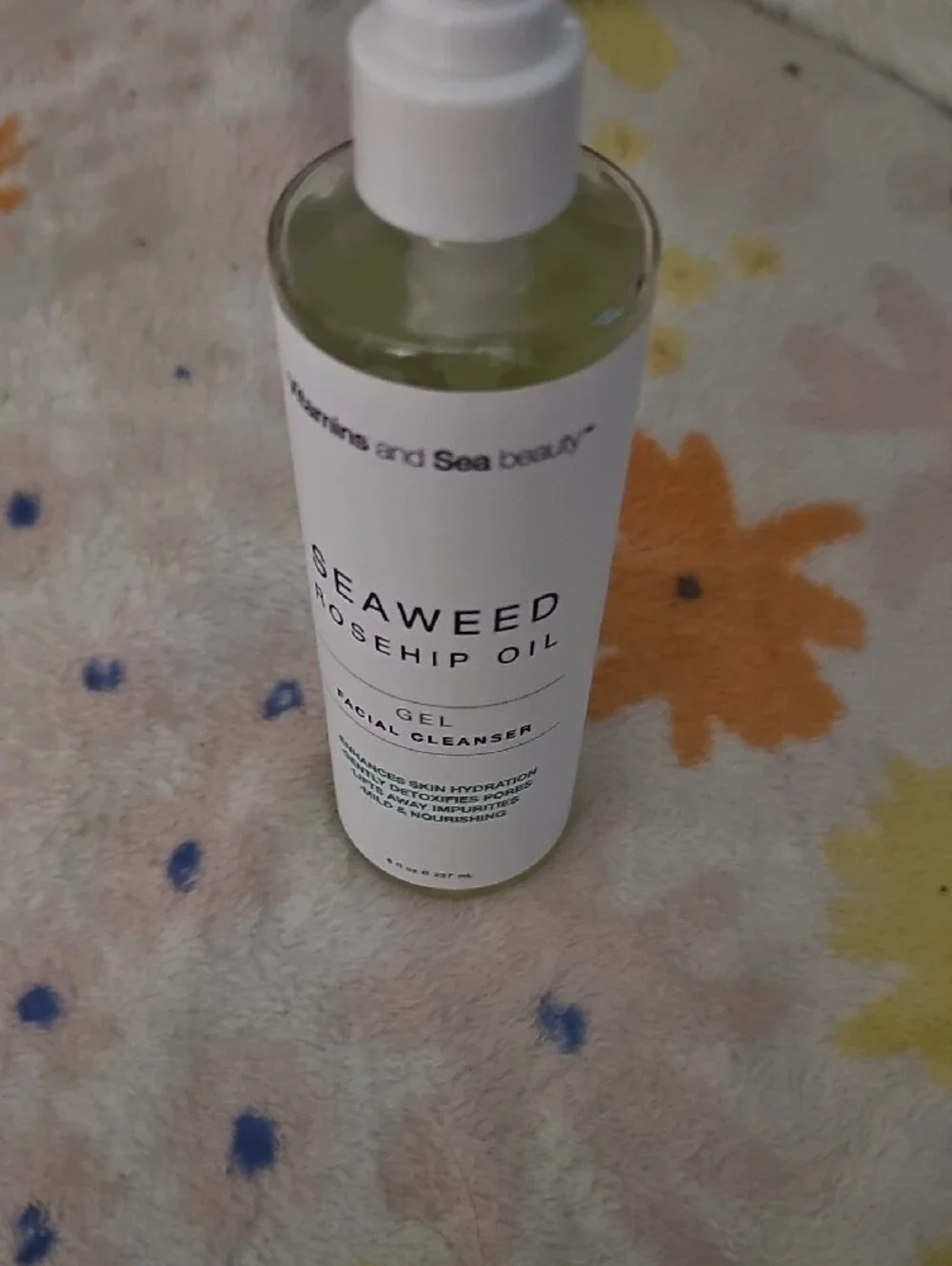 Rosehip Oil Gel Facial Cleanser – White